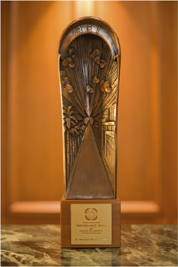 REAL ESTATE INDONESIA PENGHARGAAN WIRABHAKTI BUMI DARI DPD REI DKI JAKARTA